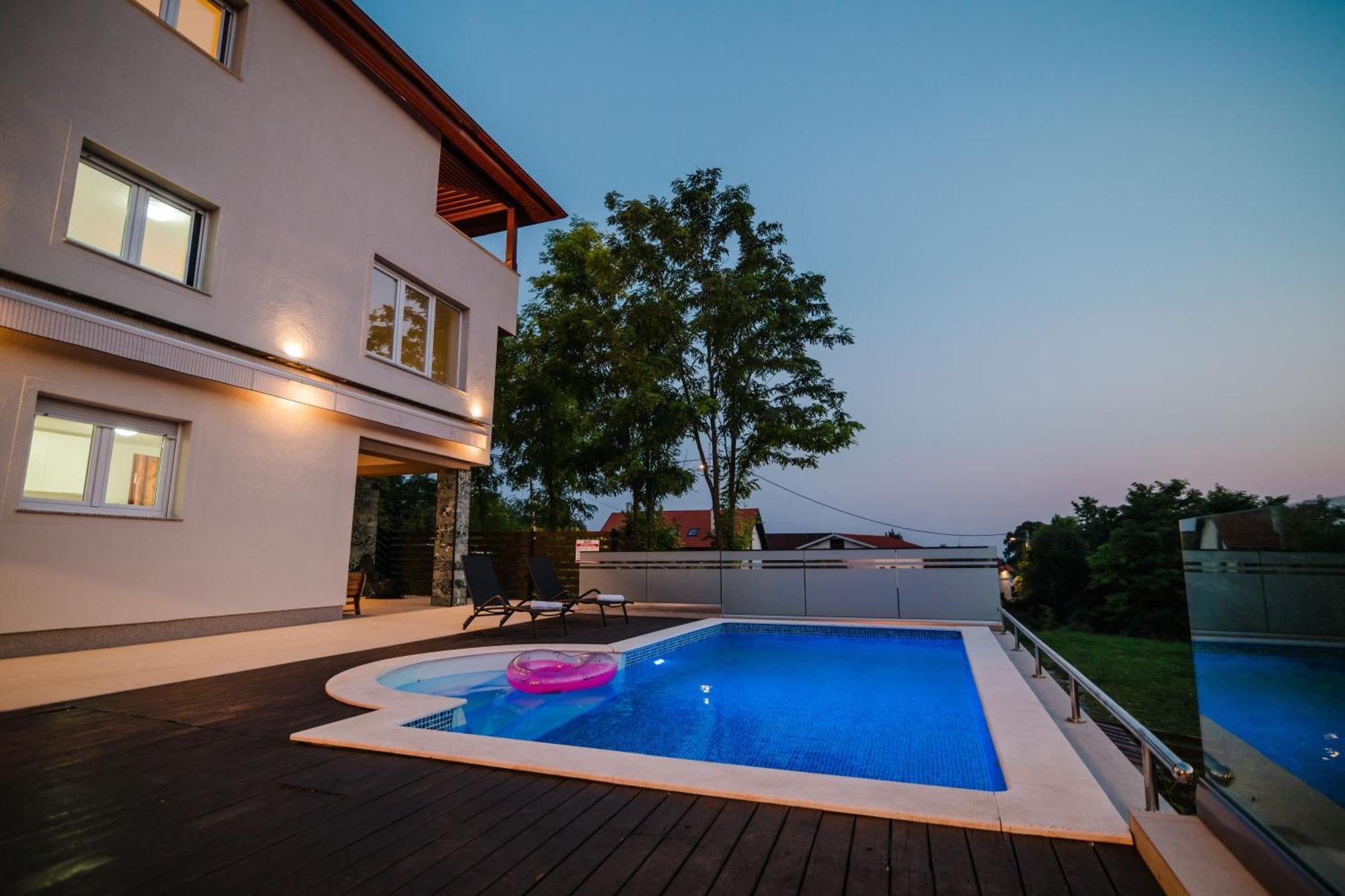 Carobni Pogled Zagreb Villa Eksteriør billede
